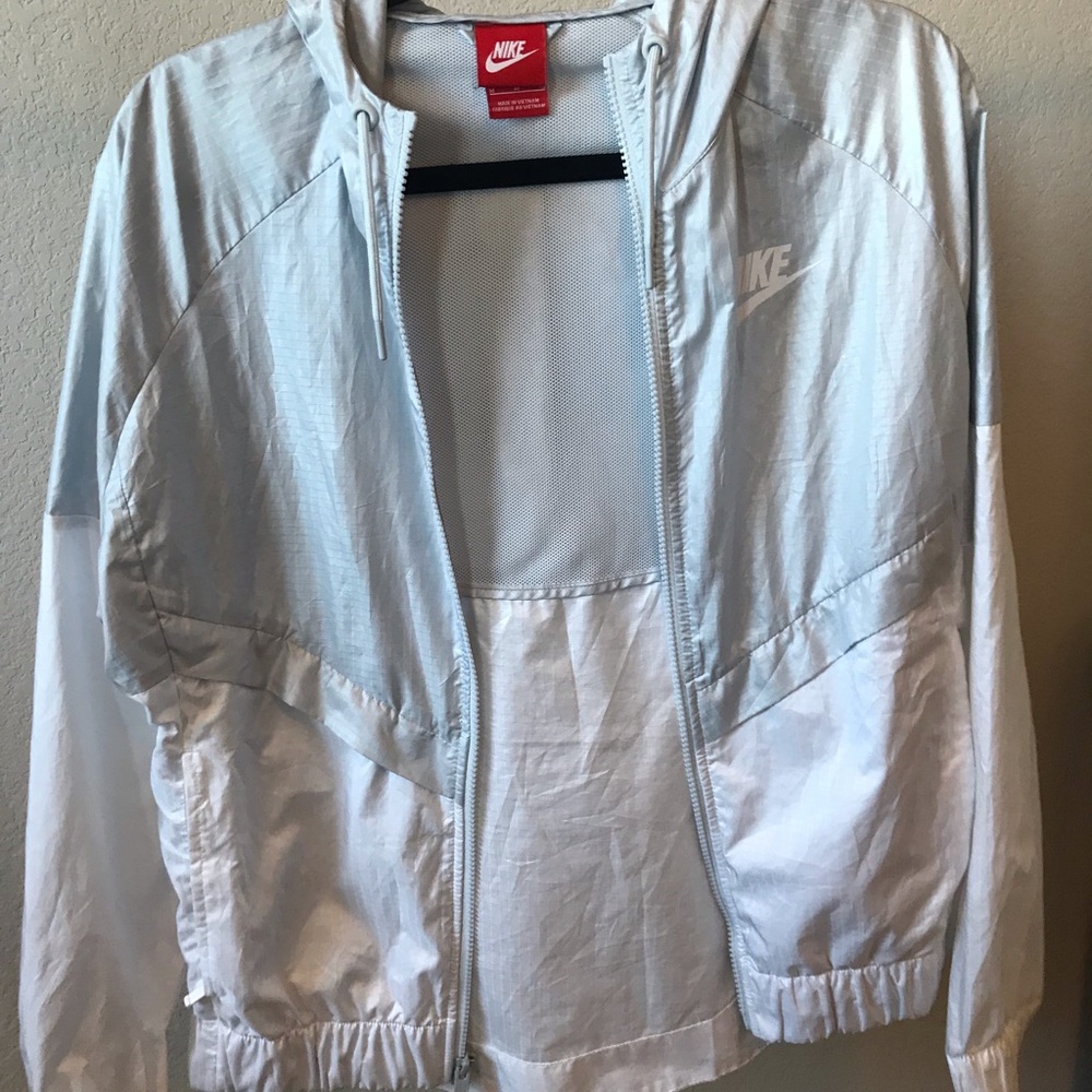 White/grey nike windbreaker jacket Size M